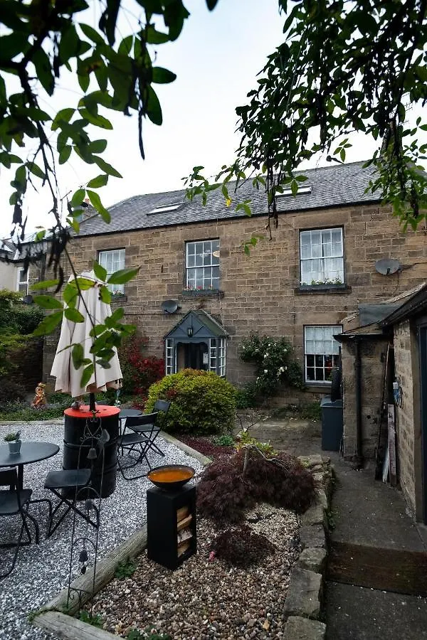 Laburnum Guest House At Bistro En Glaze Wylam Bed & Breakfast